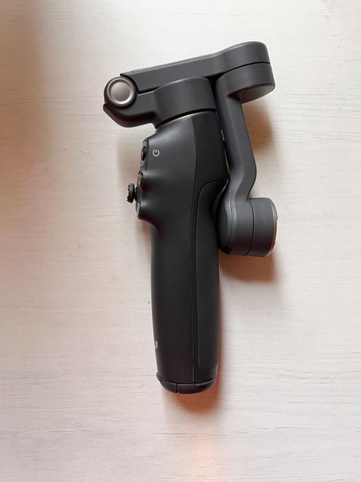 DJI Osmo Mobile 7P (Gimbal Telefon)