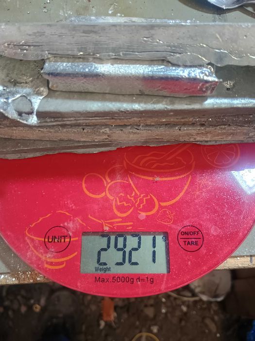 Калай около 3кг. от снимките.