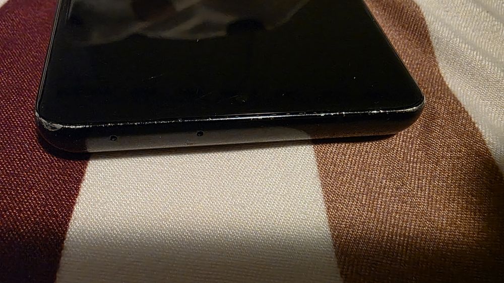 Vand sau schimb Samsung S21 Ultra 128 gb si 12 gb ram cu husa si cablu