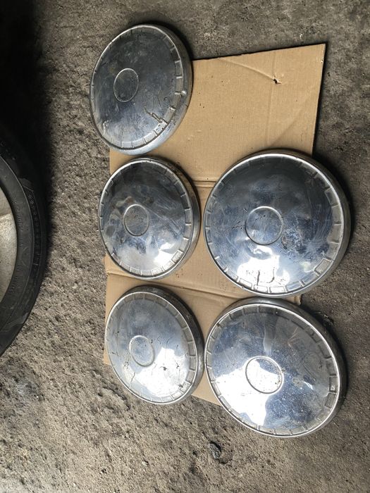 Продам колпаки хром разные