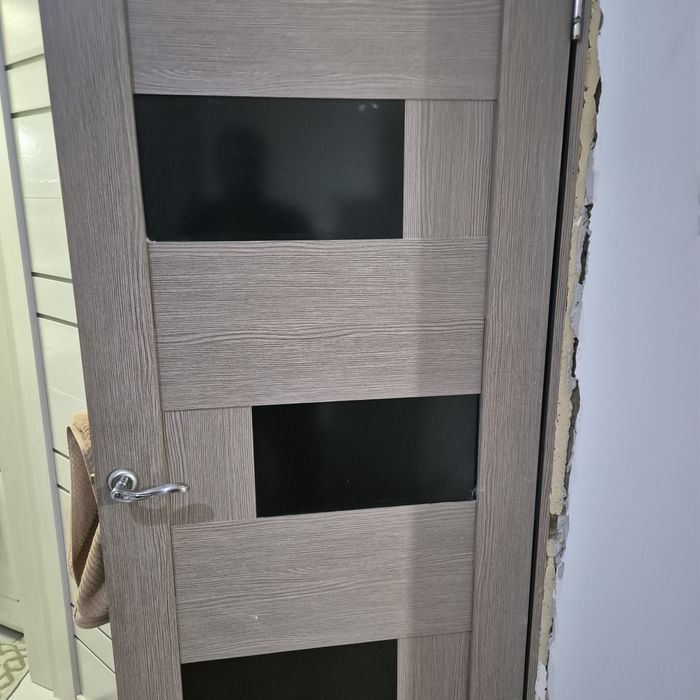 Продам двери б,у