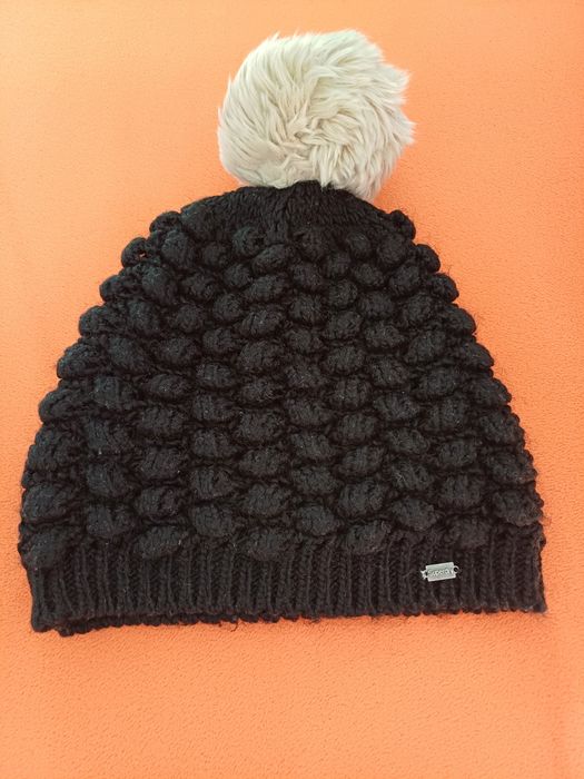 Căciulă dama superdry