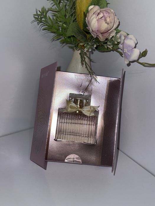 Продам духи 2 шт