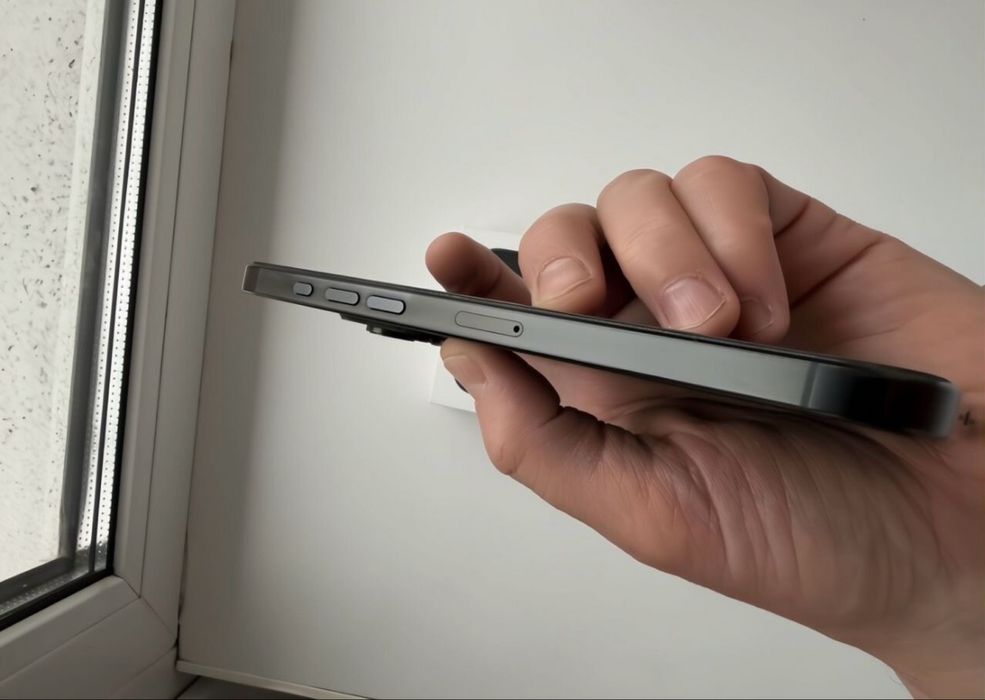 Срочно! iPhone 16 Pro Max 256 gb