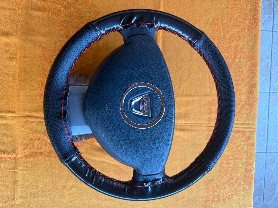 Vând volan Dacia Logan