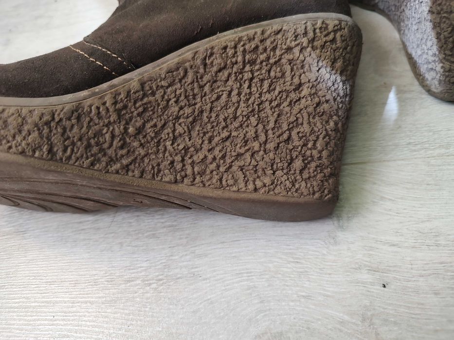 Кафяви велурени боти 41 номер  15 лв
