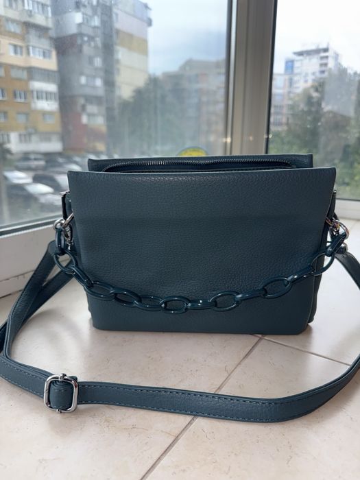 Стилна дамска чанта Guess