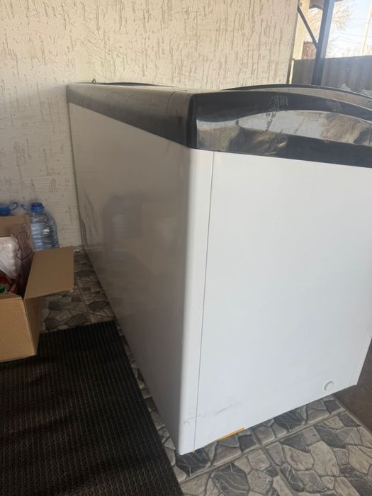 Продам морозильник