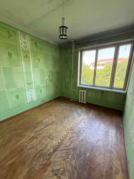 Срочно! Квартира на Ц6 4/3/4 общ пл 90м ,2 балкона