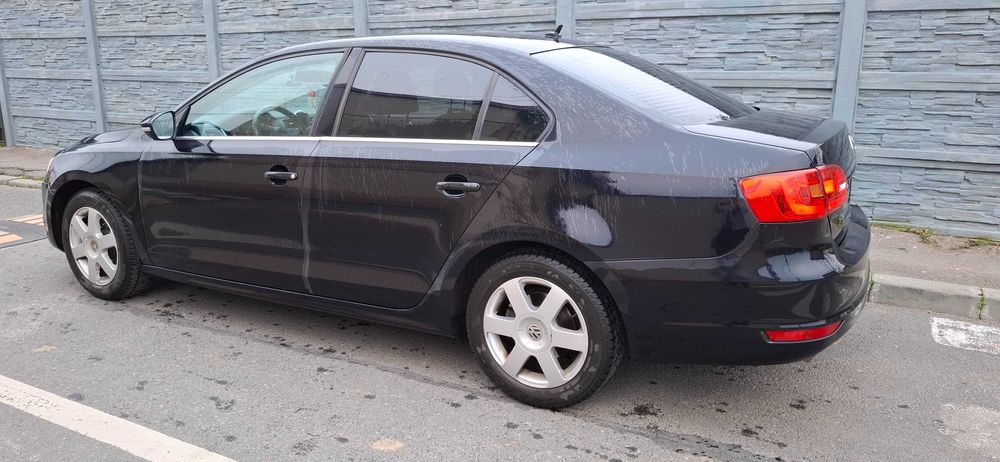 Vw Jetta 1.6 tdi  2012