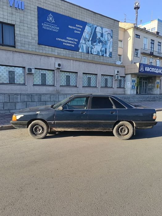 АУДИ 100 с3 1989г.