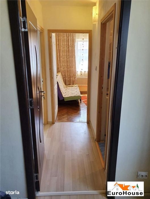 Apartament 3 Camere De Vanzare , Cetate