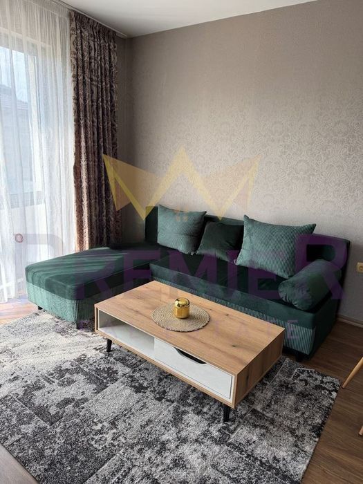 Продава се Тристаен апартамент в Пловдив, Младежки Хълм - 80 кв.м за 2963 €/кв.м - Снимка #2