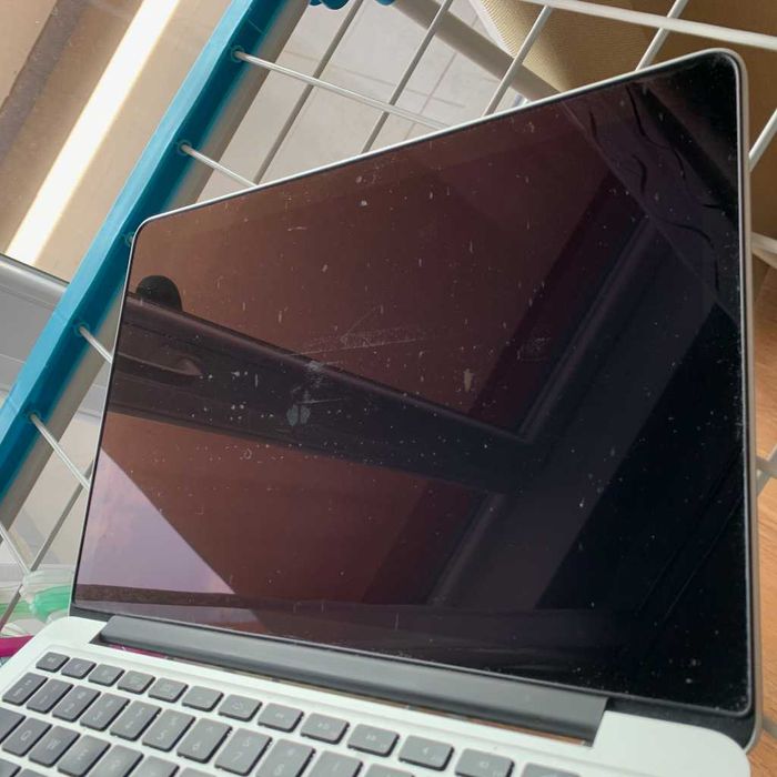 MacBook Pro 13, 2015, Intel Core i5 2.7, 8GB, 128 GB