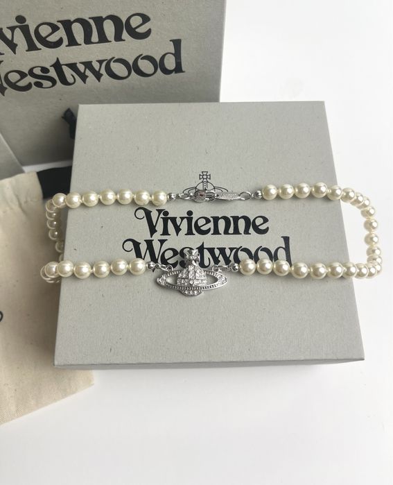 Колие - Vivienne Westwood / Bas Relief Pearl choker ( Сребърно )