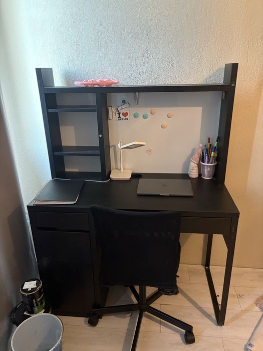 Черно бюро MICKE+ стол IKEA