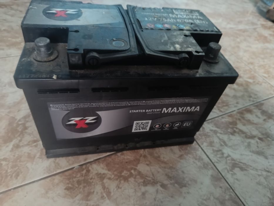 Продавад се 2 акумолатора