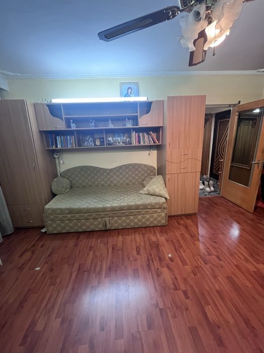 garsoniera in razboieni chirie