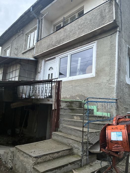 Къща в село Стражец