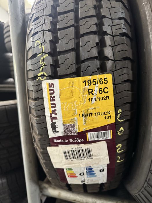 195/65/16C Michelin +taurus M+S