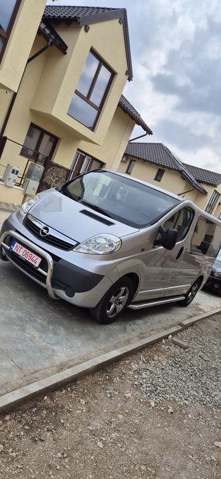 Opel vivaro 2.0D