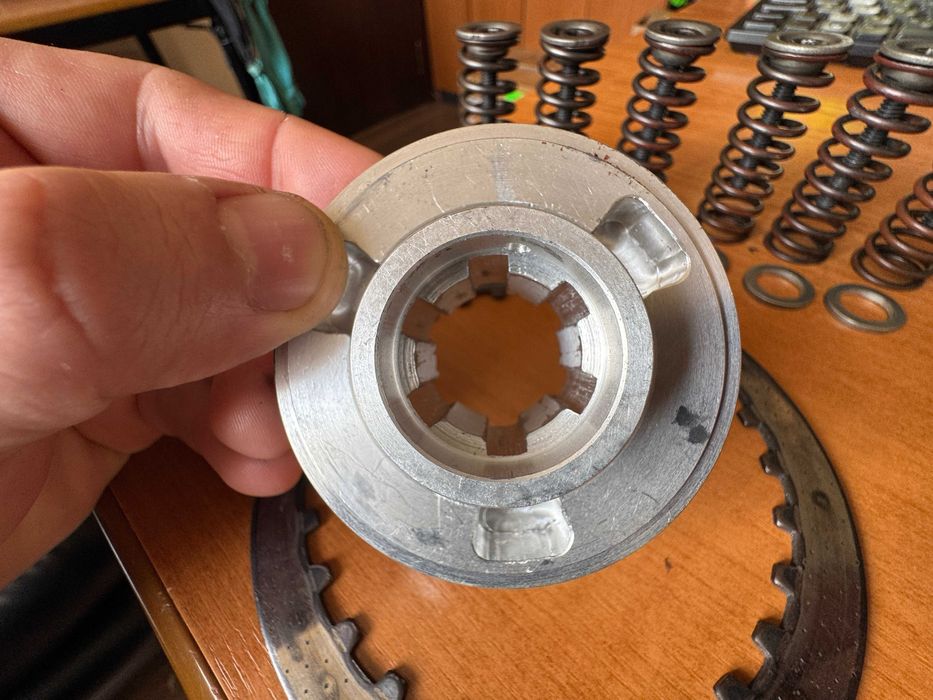 GSXR 1000 K5/6; K7/8 съединител