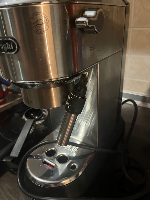 Кафемашина Delonghi Dedica style