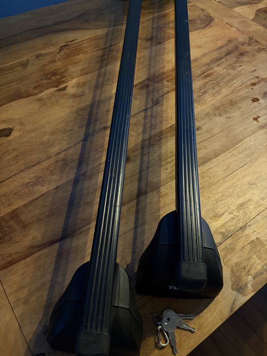 Продавам Thule греди за кола