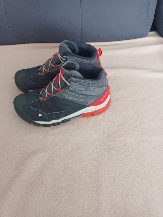 Зимни запазени боти