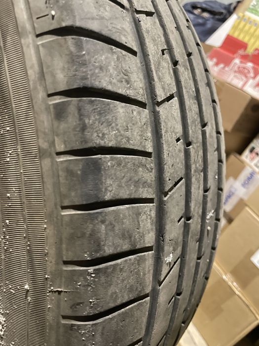 Шины 225/ 55 19 toyo