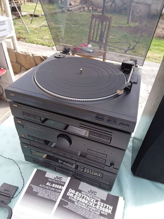 Аудио система с тонколони