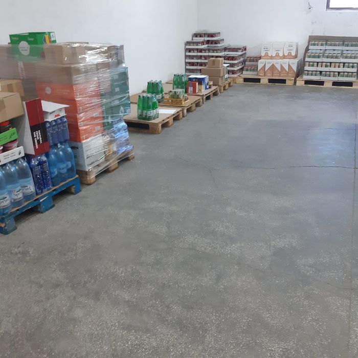 Executam lucrări de șlefuit beton și mozaic, turnare mozaic