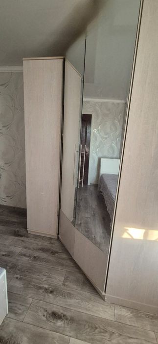 Продам угловой  шкаф