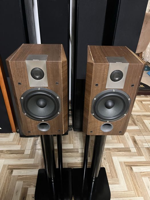 Boxe surrond sau raft Focal Chorus 705v