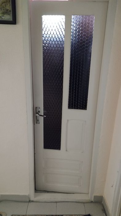 2 uși de interior din lemn