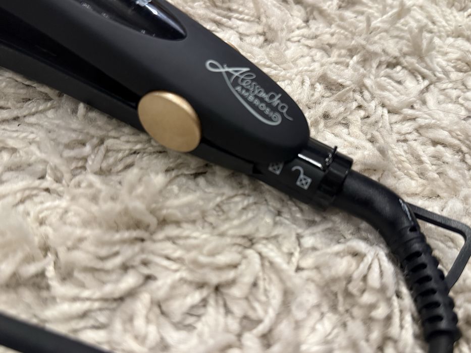 Ретро преса на Alessandra Ambrosio