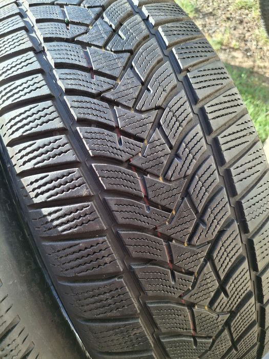 2 Anvelope de iarnă  235 55 r19 Dunlop