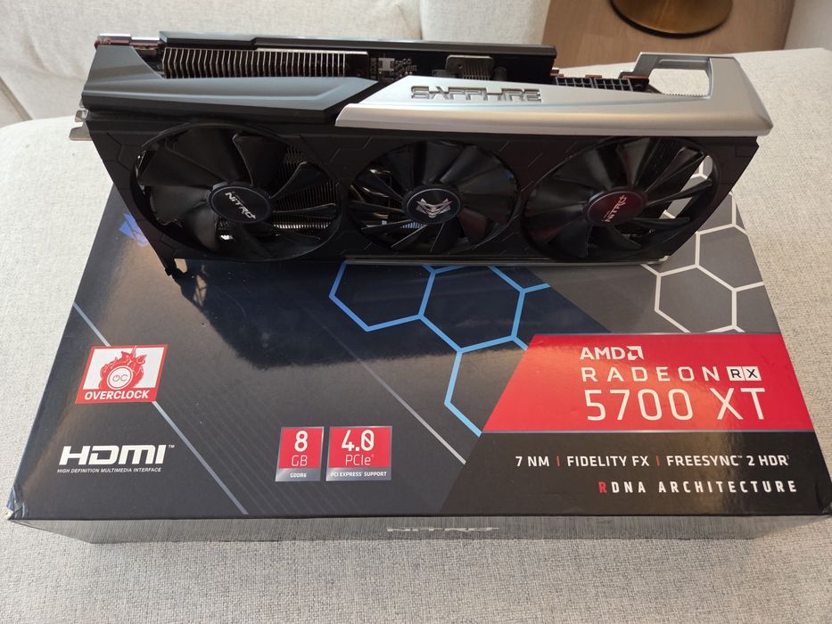 Placa video Sapphire Nitro 5700xt
