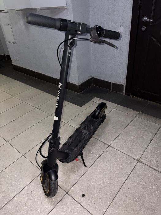 Продам самокат Kugowey