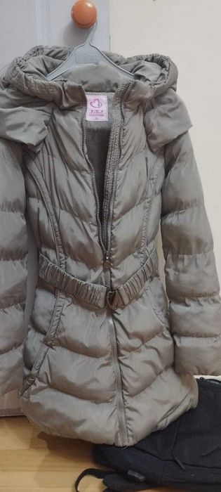 Пуховик на девочку