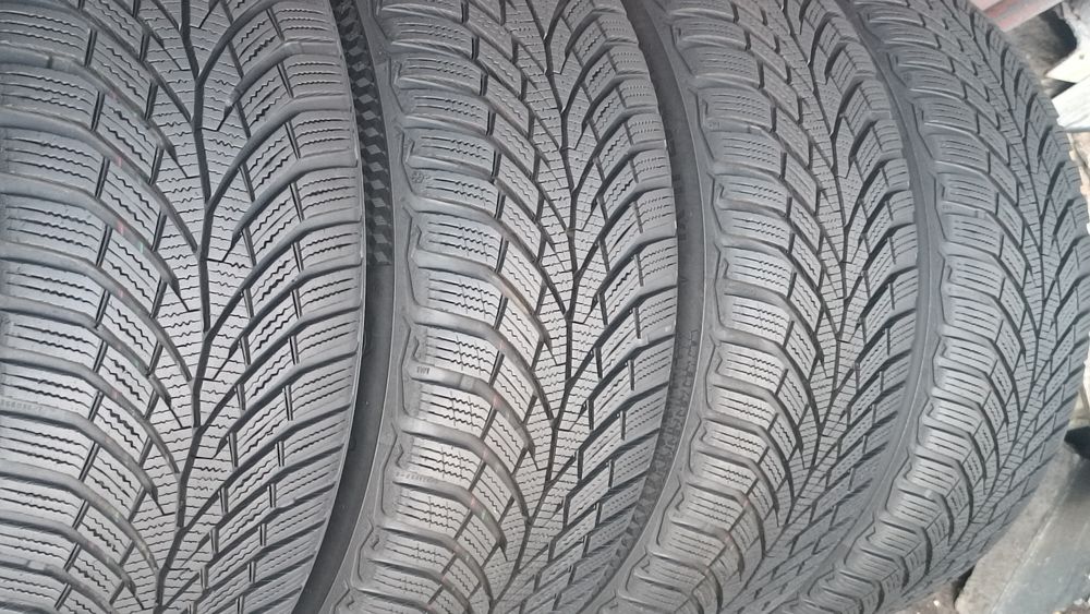 225/50/17 Continental Дот 2722