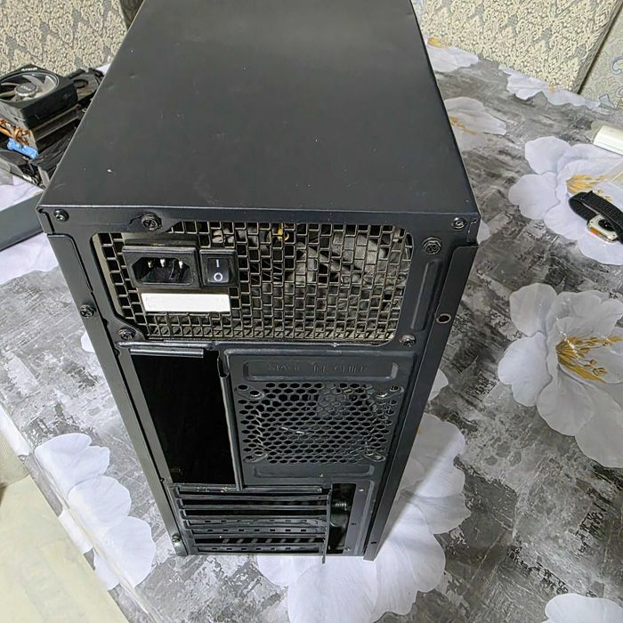 Блок питания Huntkey APFC600, 600W