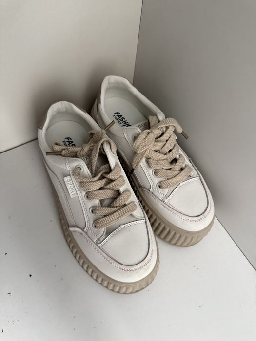 Кросовки обувь женский