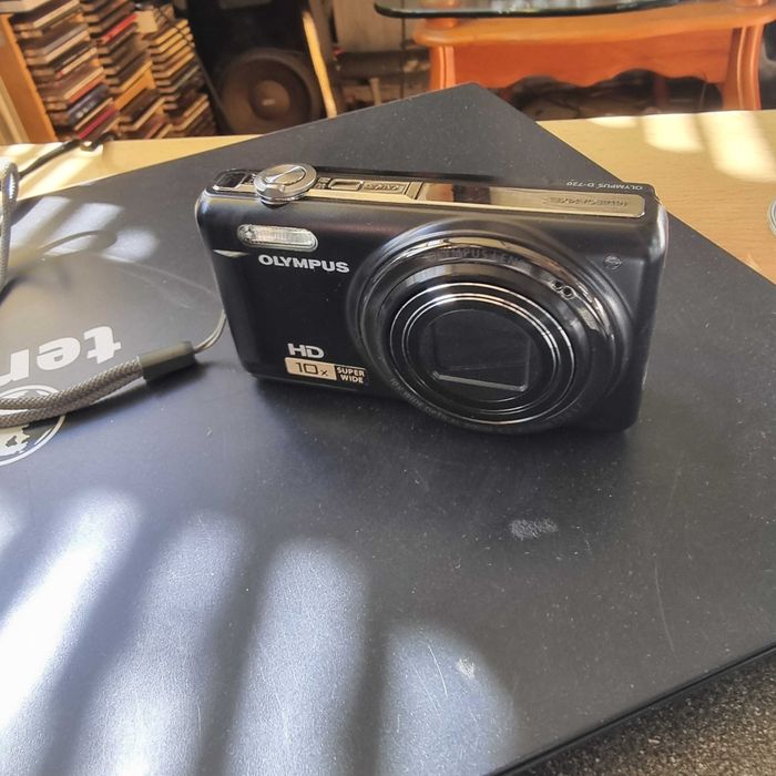 Olimpus D-720 Digital camera
