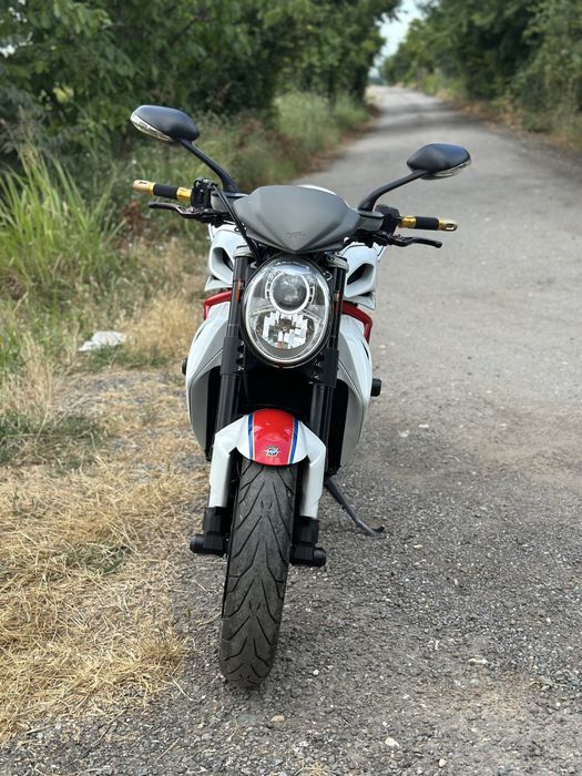 Mv agusta brutale 1090rr editie 37 campione del mondo