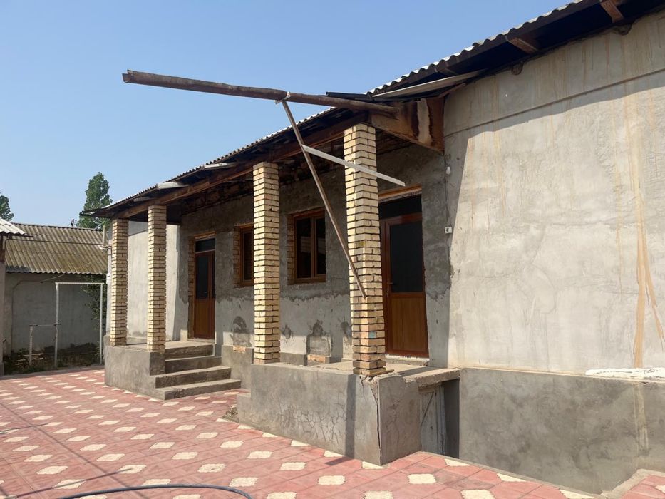 Ховли уй сотилади срочна