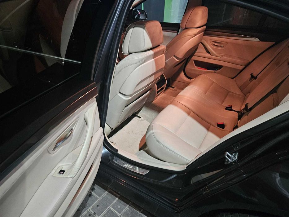 Autoturism BMW F10 530d xDrive 2014