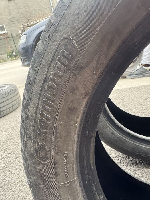 Гуми за кола 16.