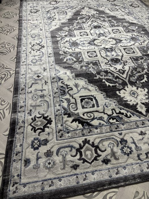 Продам красивый ковер