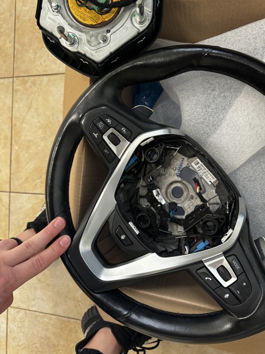 Волан BMW G01 02 g20 g21 g30 g31 x3 X4 3 и 5 серия с подгрев вибрация дисктроник и асистент за ленти